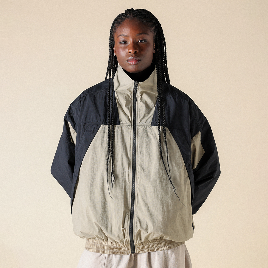 Mizuno WR Light Windbreaker Black / Beige